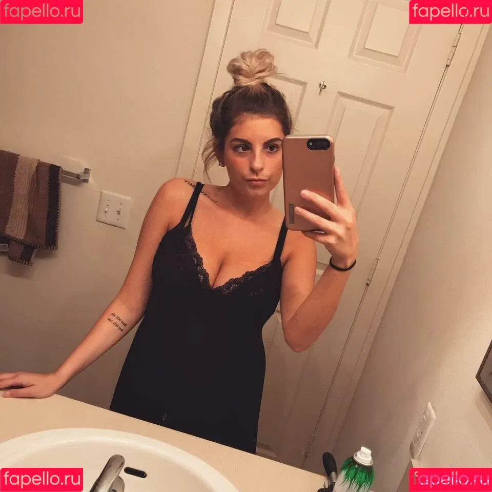 Kasey Madrazo Onlyfans Photo Gallery 