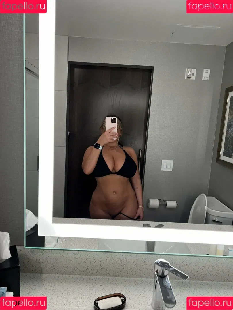 Kasey Madrazo Onlyfans Photo Gallery 
