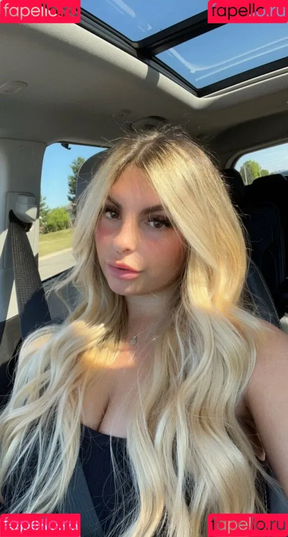 Kasey Madrazo Onlyfans Photo Gallery 