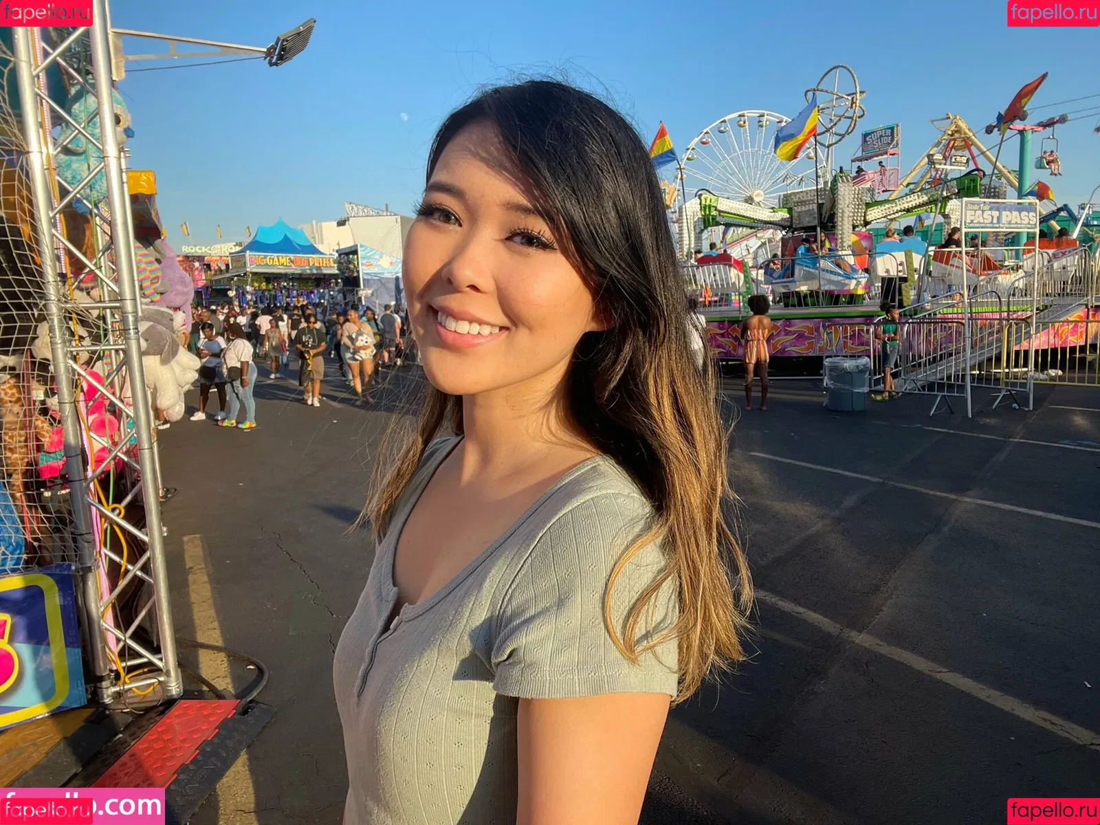 ExtraEmily Onlyfans Photo Gallery 