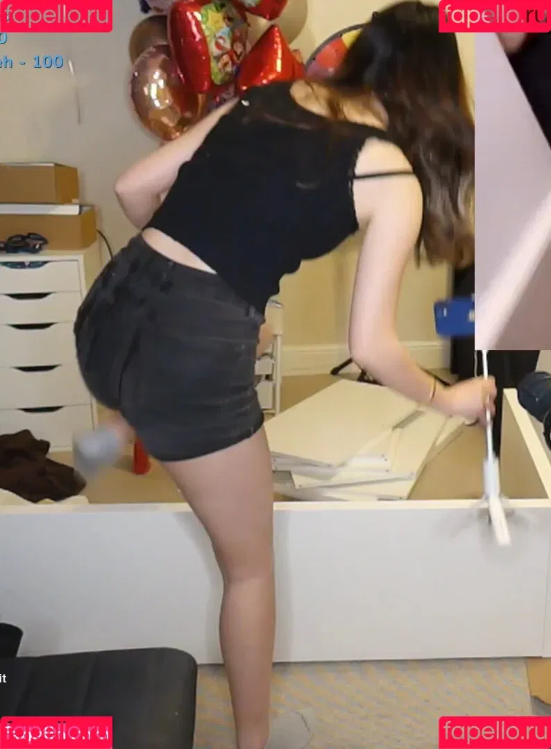 ExtraEmily Onlyfans Photo Gallery 