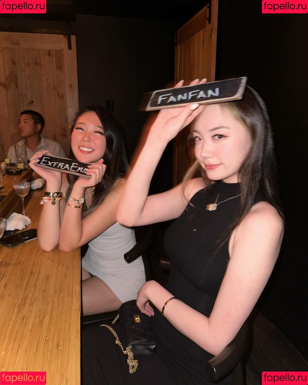 ExtraEmily Onlyfans Photo Gallery 