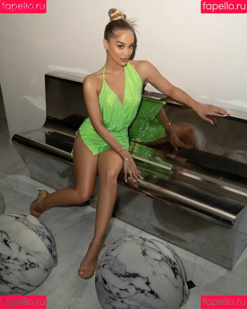 Jasmine Sanders Onlyfans Photo Gallery 
