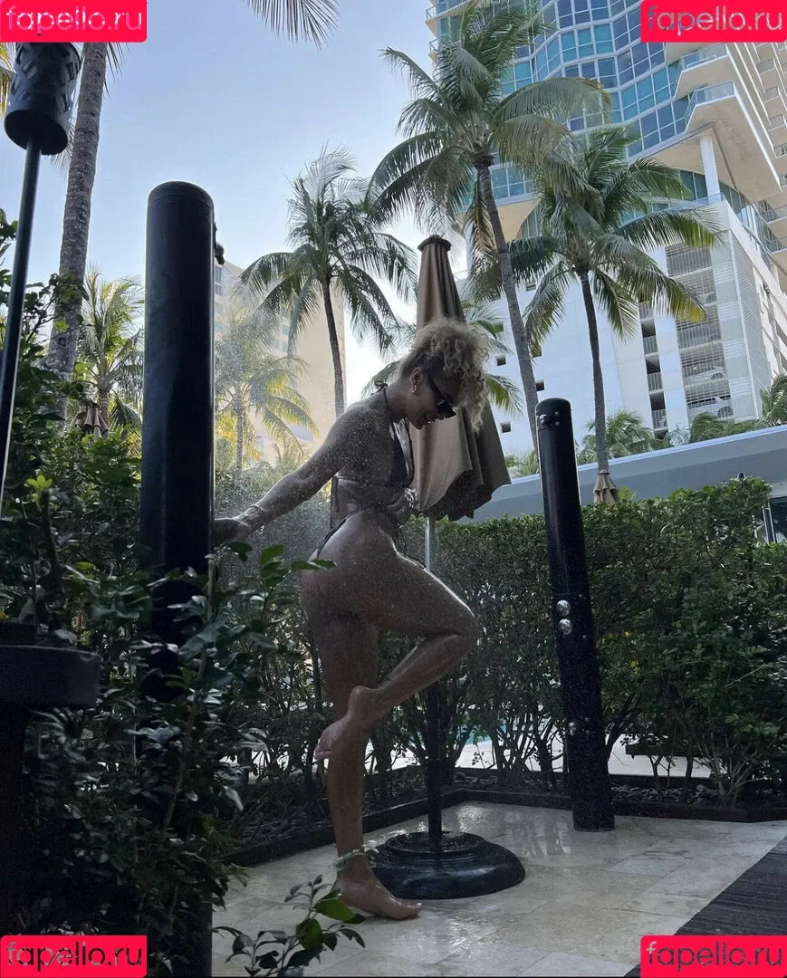 Jasmine Sanders Onlyfans Photo Gallery 
