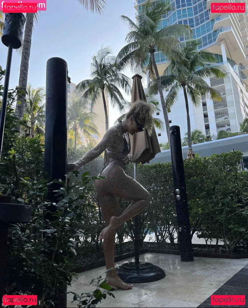 Jasmine Sanders Onlyfans Photo Gallery 