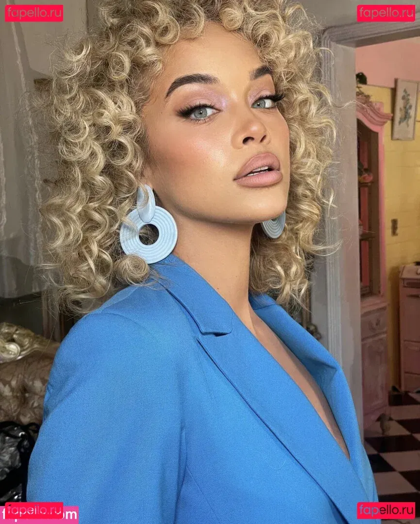 Jasmine Sanders Onlyfans Photo Gallery 