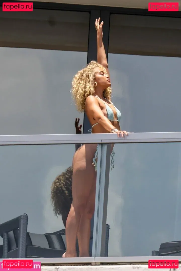 Jasmine Sanders Onlyfans Photo Gallery 