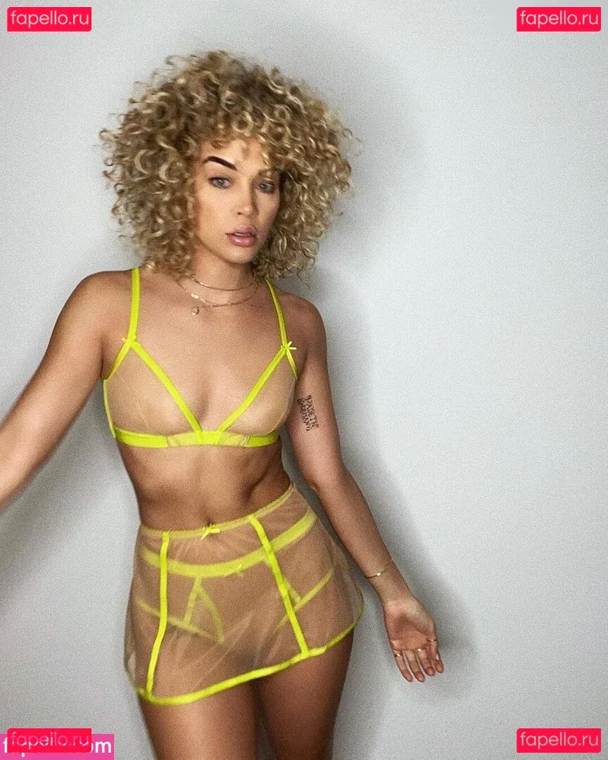 Jasmine Sanders Onlyfans Photo Gallery 