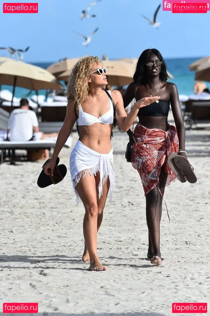 Jasmine Sanders Onlyfans Photo Gallery 