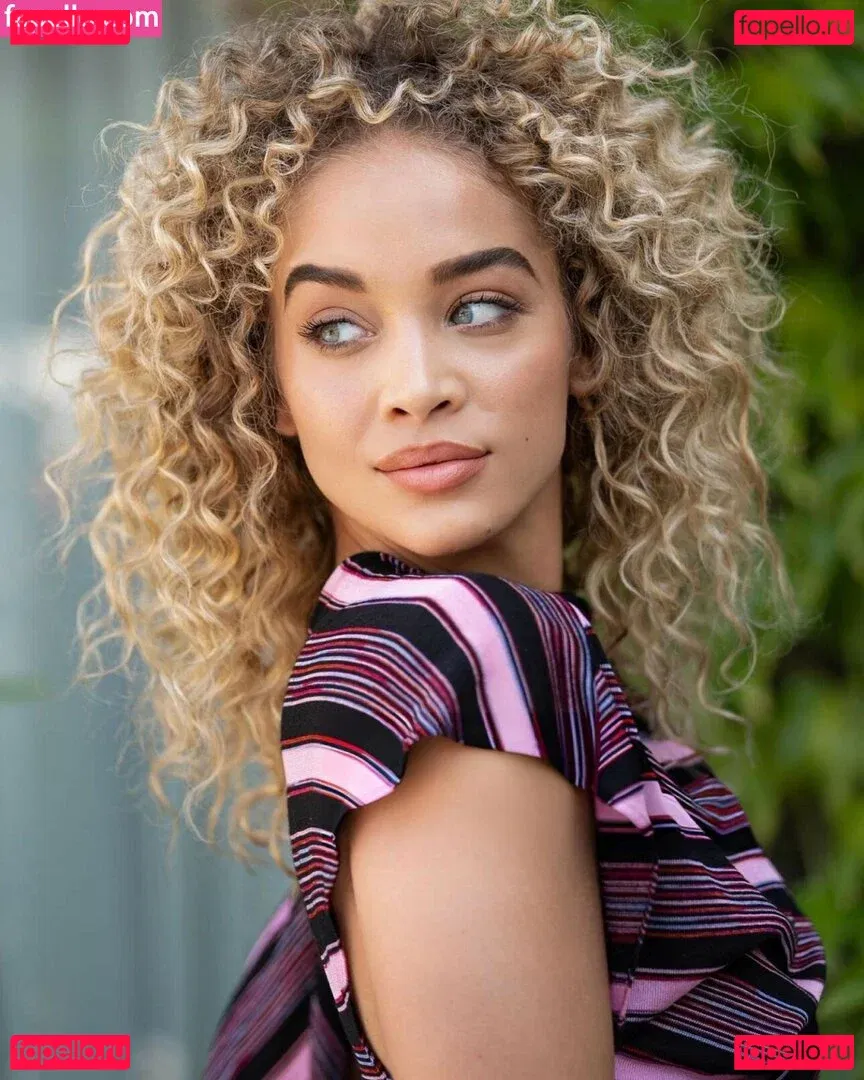 Jasmine Sanders Onlyfans Photo Gallery 