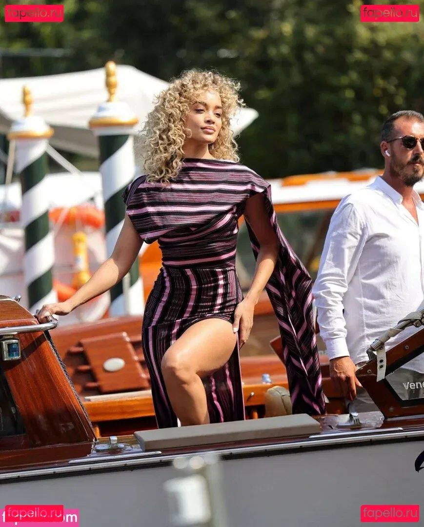 Jasmine Sanders Onlyfans Photo Gallery 