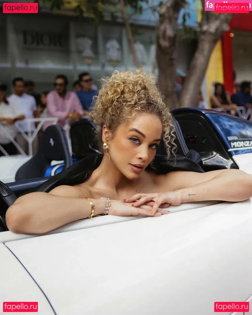 Jasmine Sanders Onlyfans Photo Gallery 