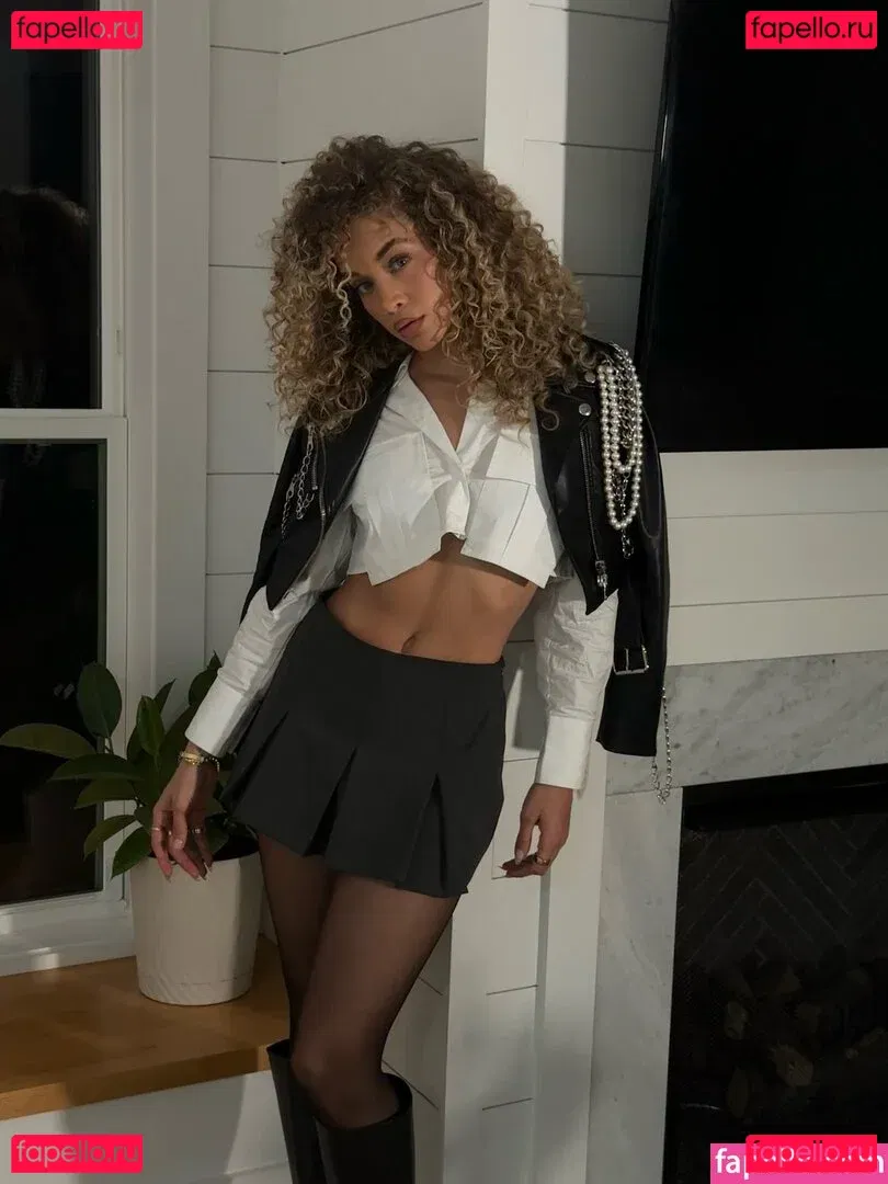 Jasmine Sanders Onlyfans Photo Gallery 