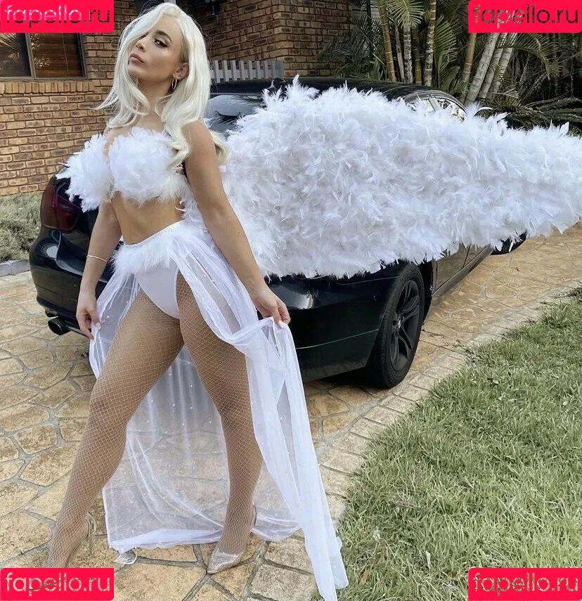 Amy Louise Lee Onlyfans Photo Gallery 