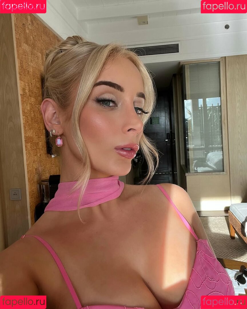 Amy Louise Lee Onlyfans Photo Gallery 