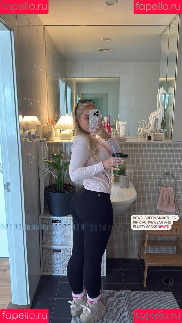 Amy Louise Lee Onlyfans Photo Gallery 