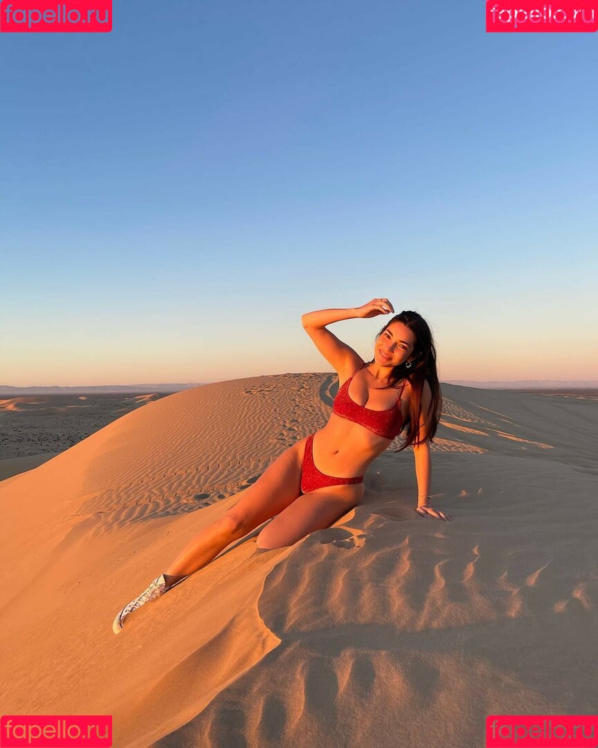 alinaaboom Onlyfans Photo Gallery 