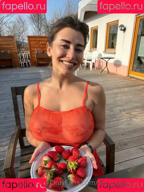 Estephania Onlyfans Photo Gallery 