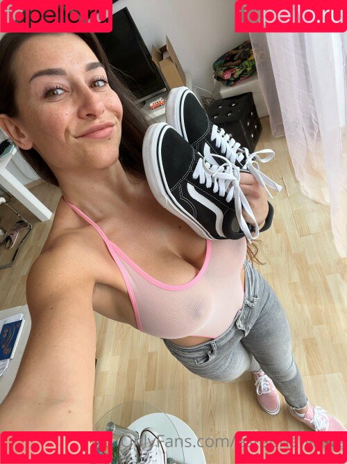 Estephania Onlyfans Photo Gallery 