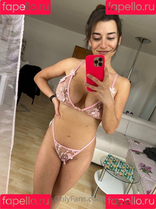 Estephania Onlyfans Photo Gallery 