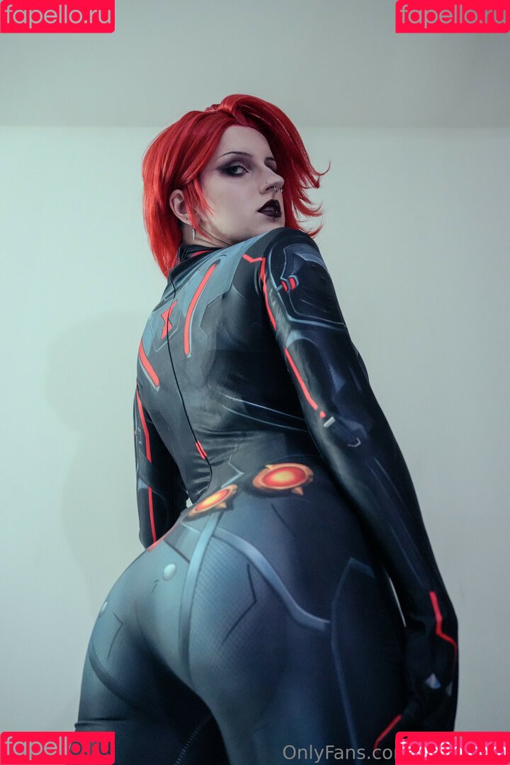 Lyra Crow Onlyfans Photo Gallery 