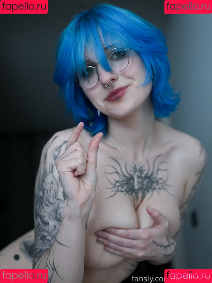 Lyra Crow Onlyfans Photo Gallery 