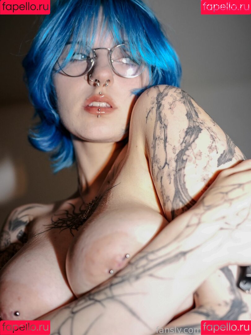 Lyra Crow Onlyfans Photo Gallery 