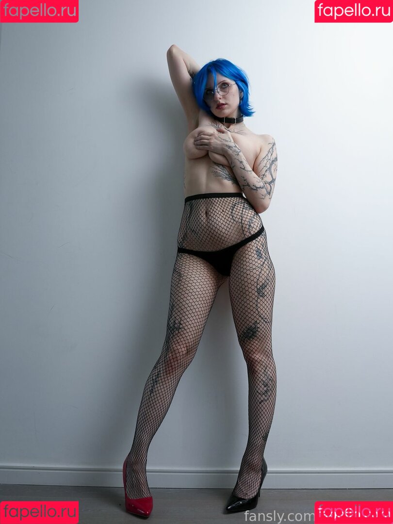 Lyra Crow Onlyfans Photo Gallery 