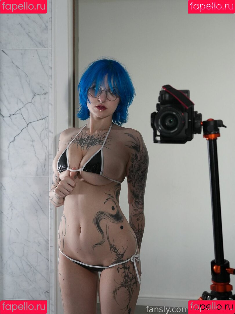 Lyra Crow Onlyfans Photo Gallery 