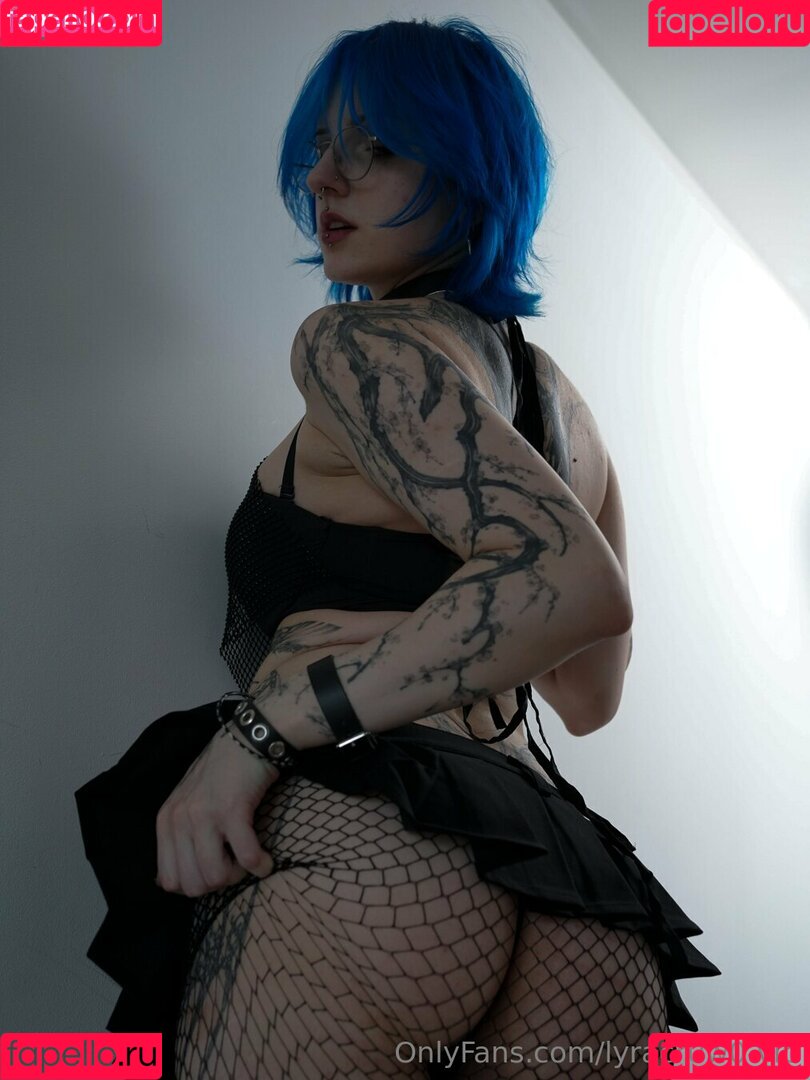 Lyra Crow Onlyfans Photo Gallery 