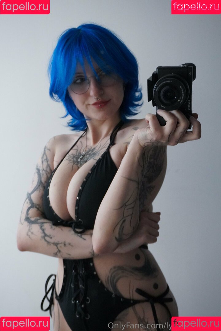 Lyra Crow Onlyfans Photo Gallery 