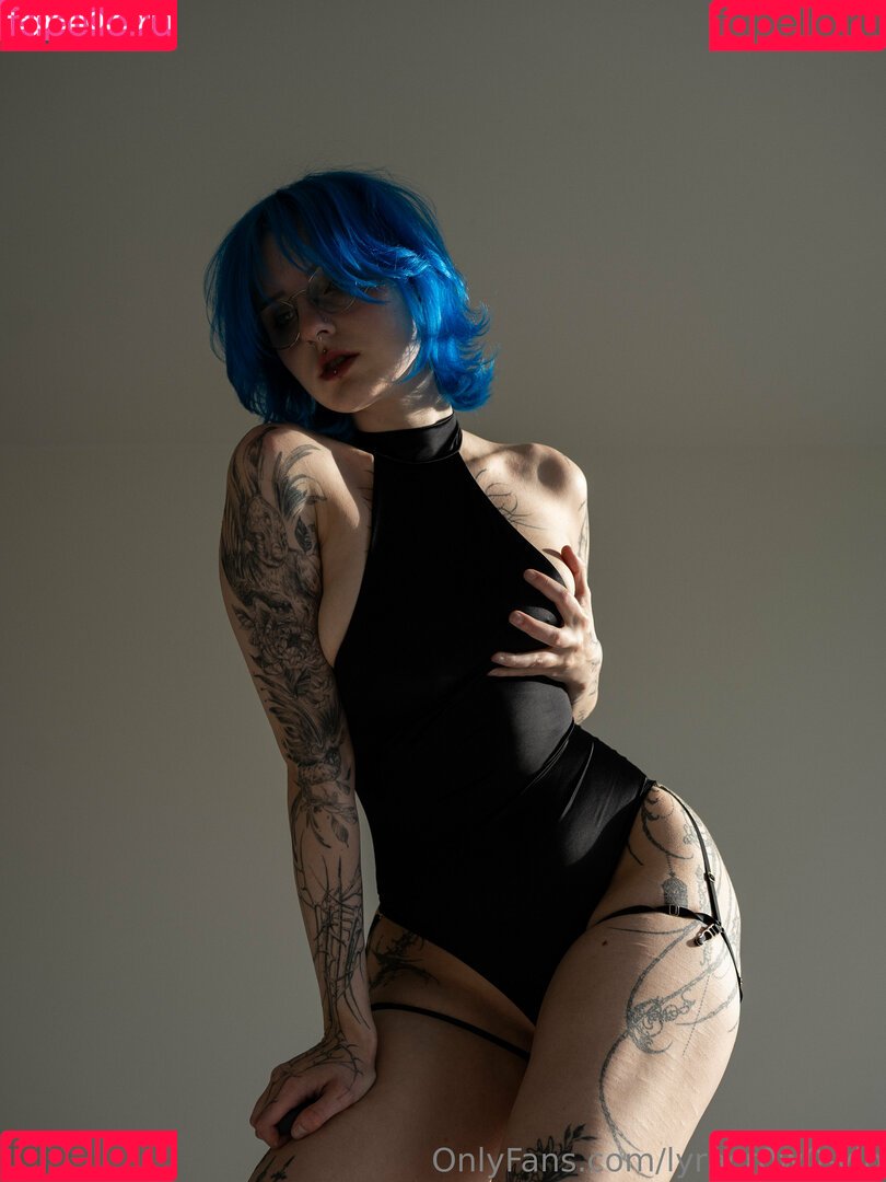 Lyra Crow Onlyfans Photo Gallery 