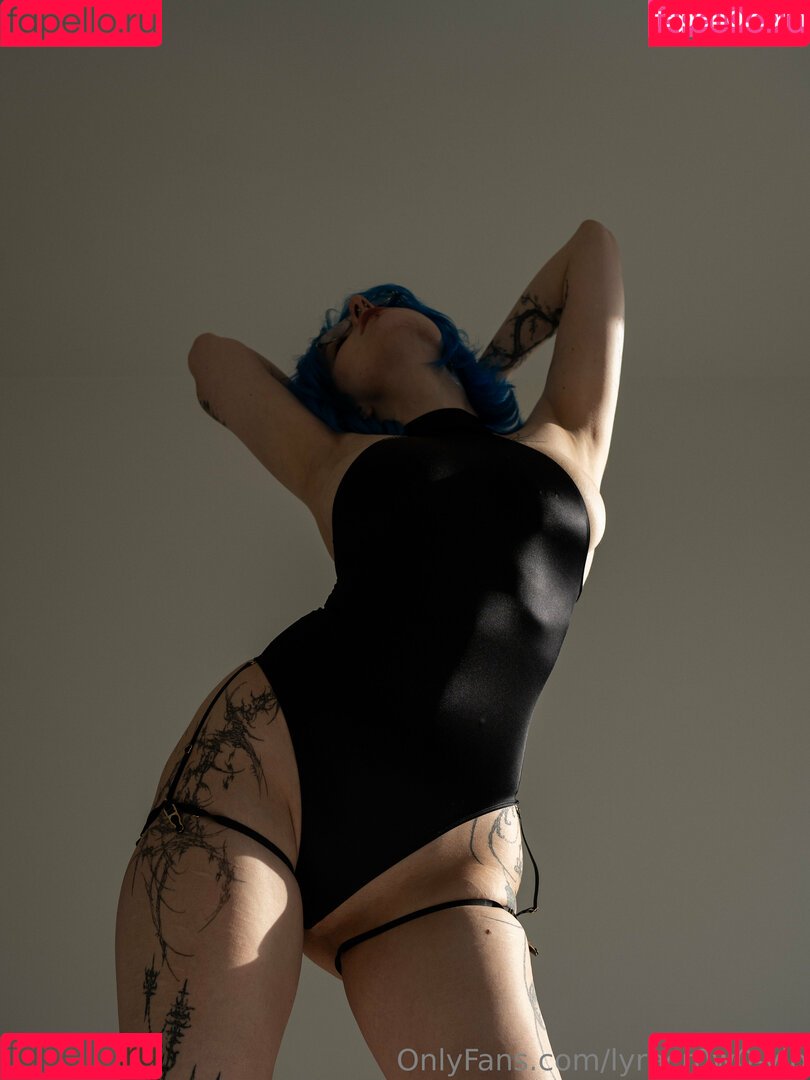 Lyra Crow Onlyfans Photo Gallery 