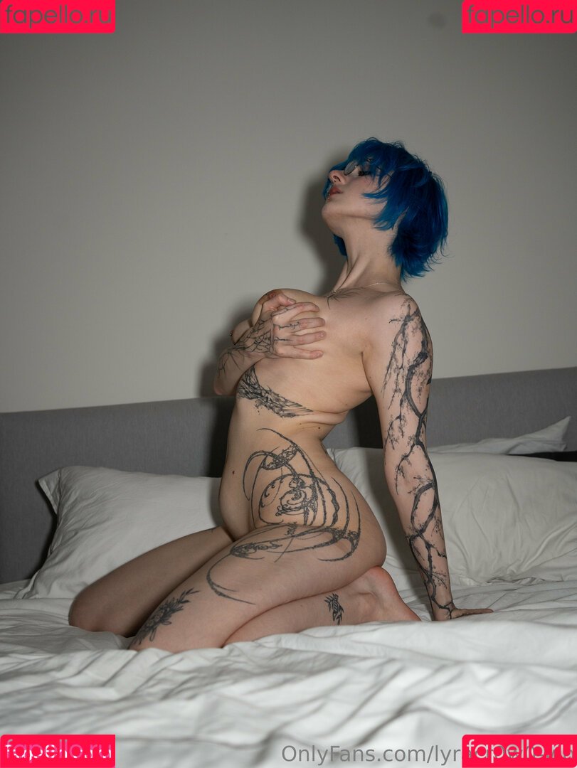 Lyra Crow Onlyfans Photo Gallery 