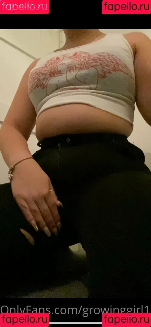 growinggirl1617 Onlyfans Photo Gallery 