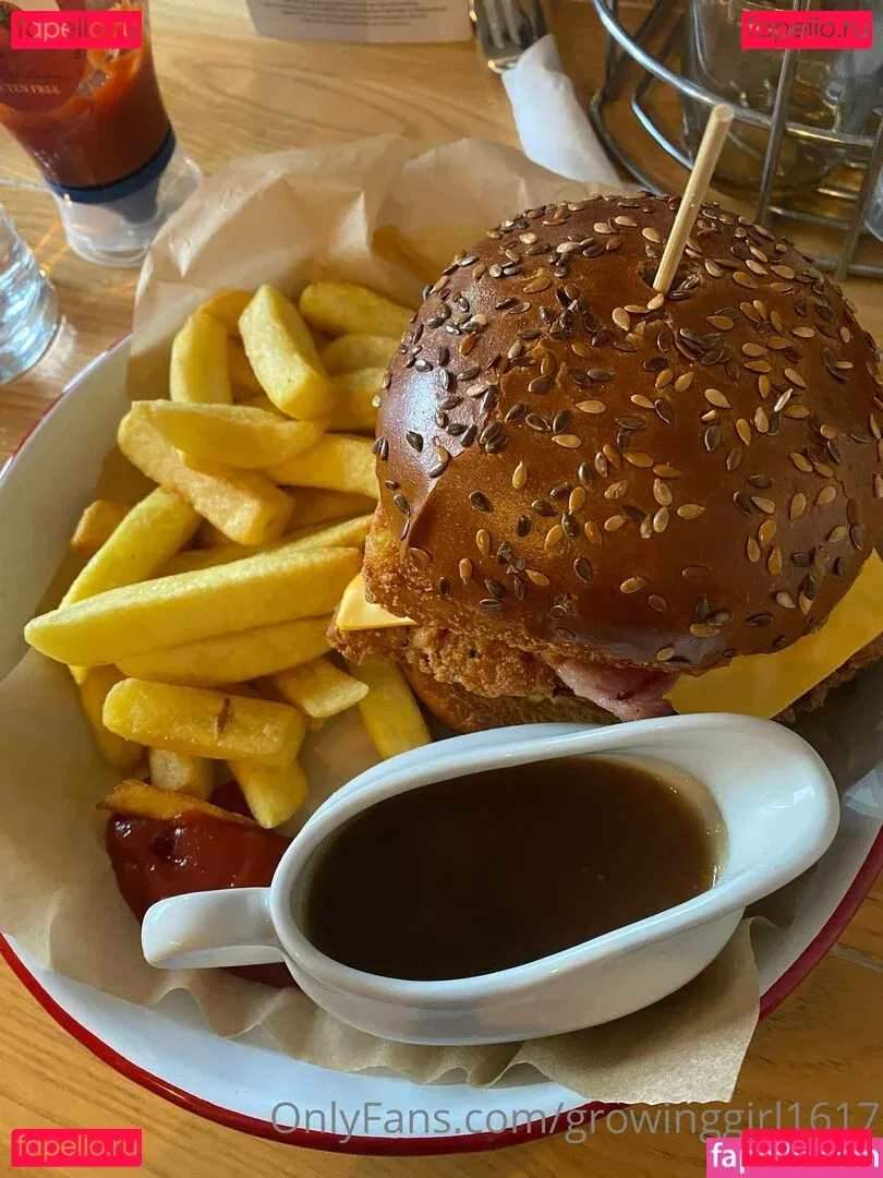 growinggirl1617 Onlyfans Photo Gallery 