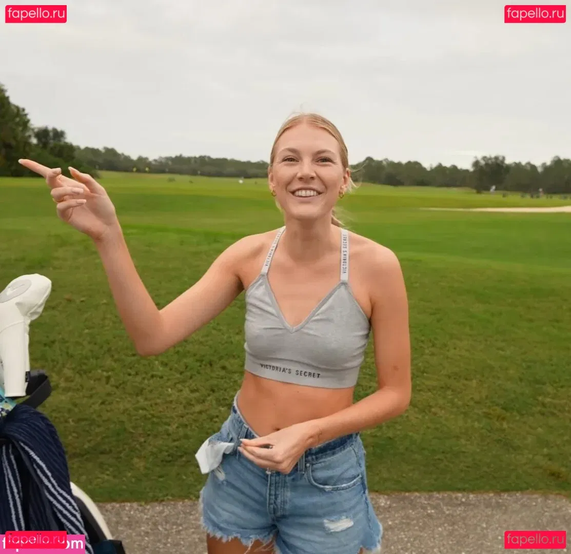 Elizabeth Gill Onlyfans Photo Gallery 