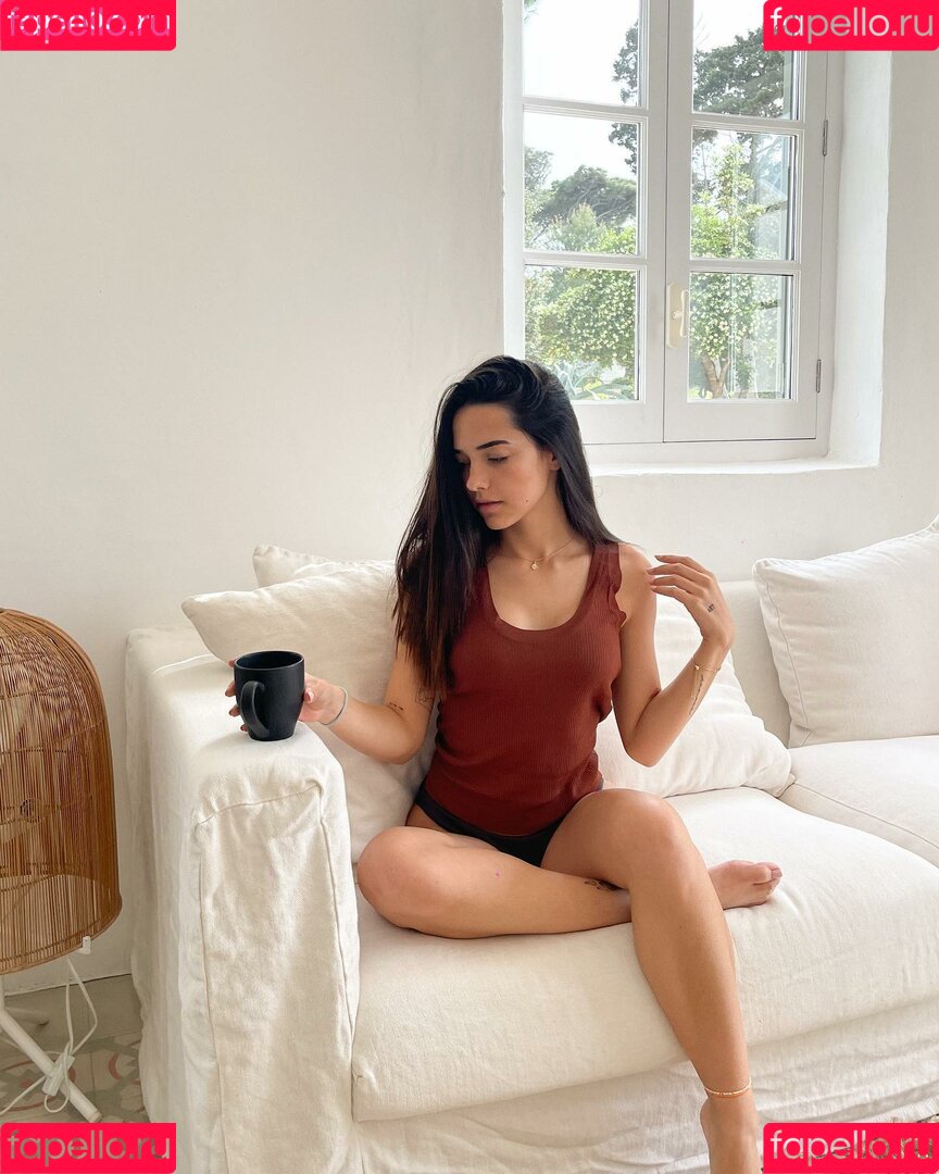 Àngela Mármol Onlyfans Photo Gallery 