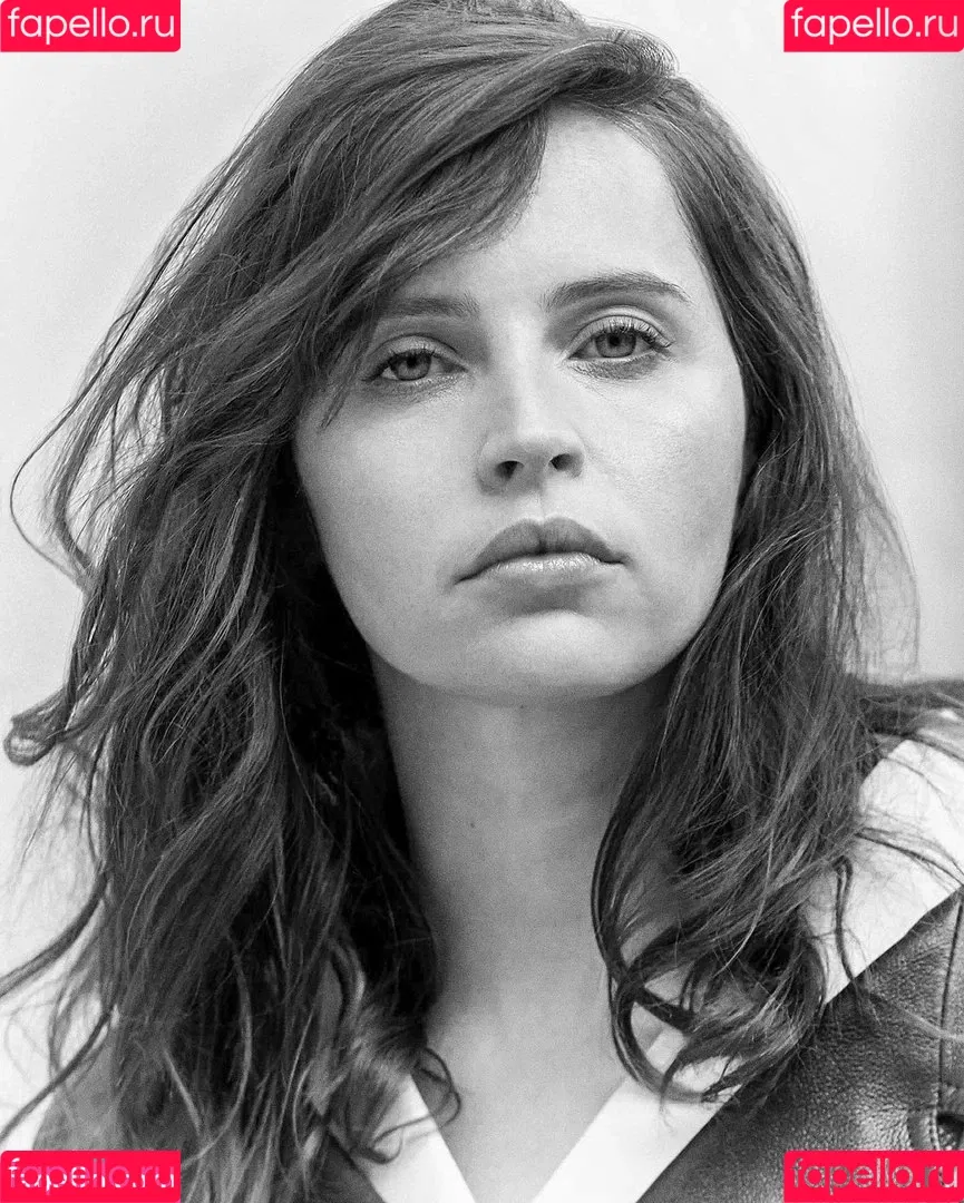 Felicity Jones Onlyfans Photo Gallery 