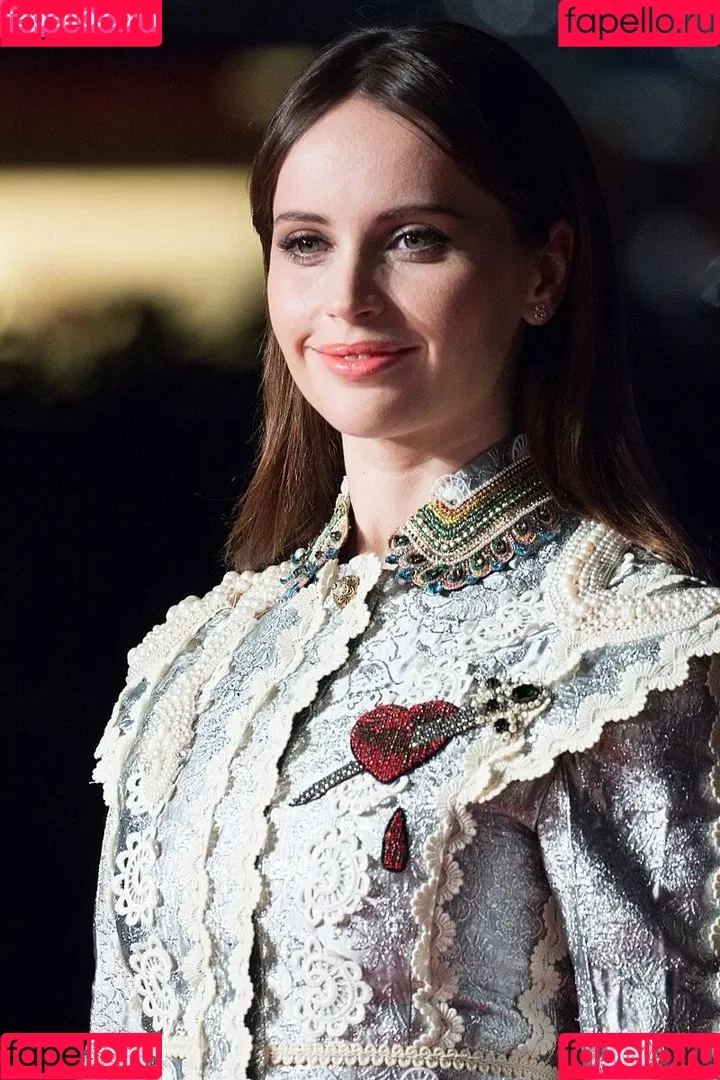 Felicity Jones Onlyfans Photo Gallery 