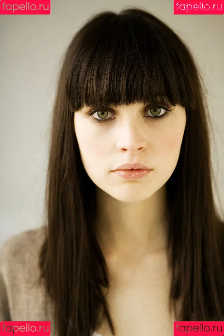 Felicity Jones Onlyfans Photo Gallery 