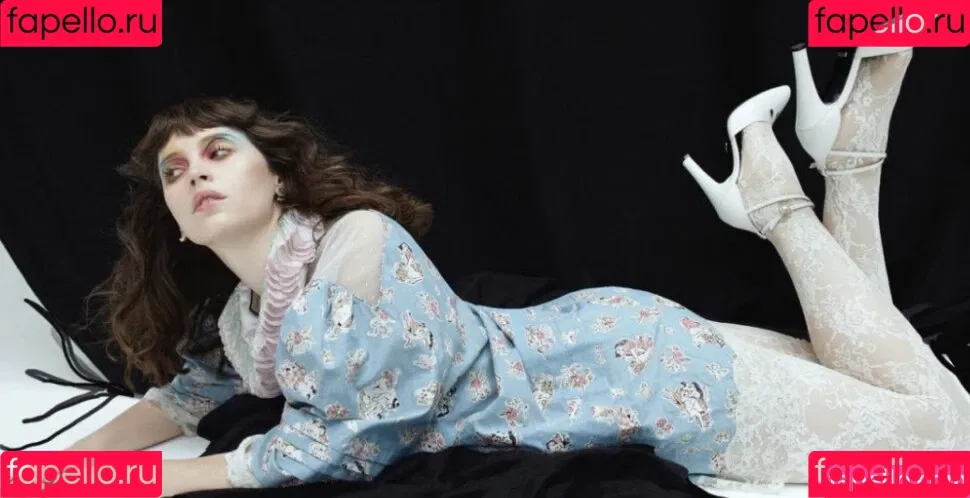 Felicity Jones Onlyfans Photo Gallery 