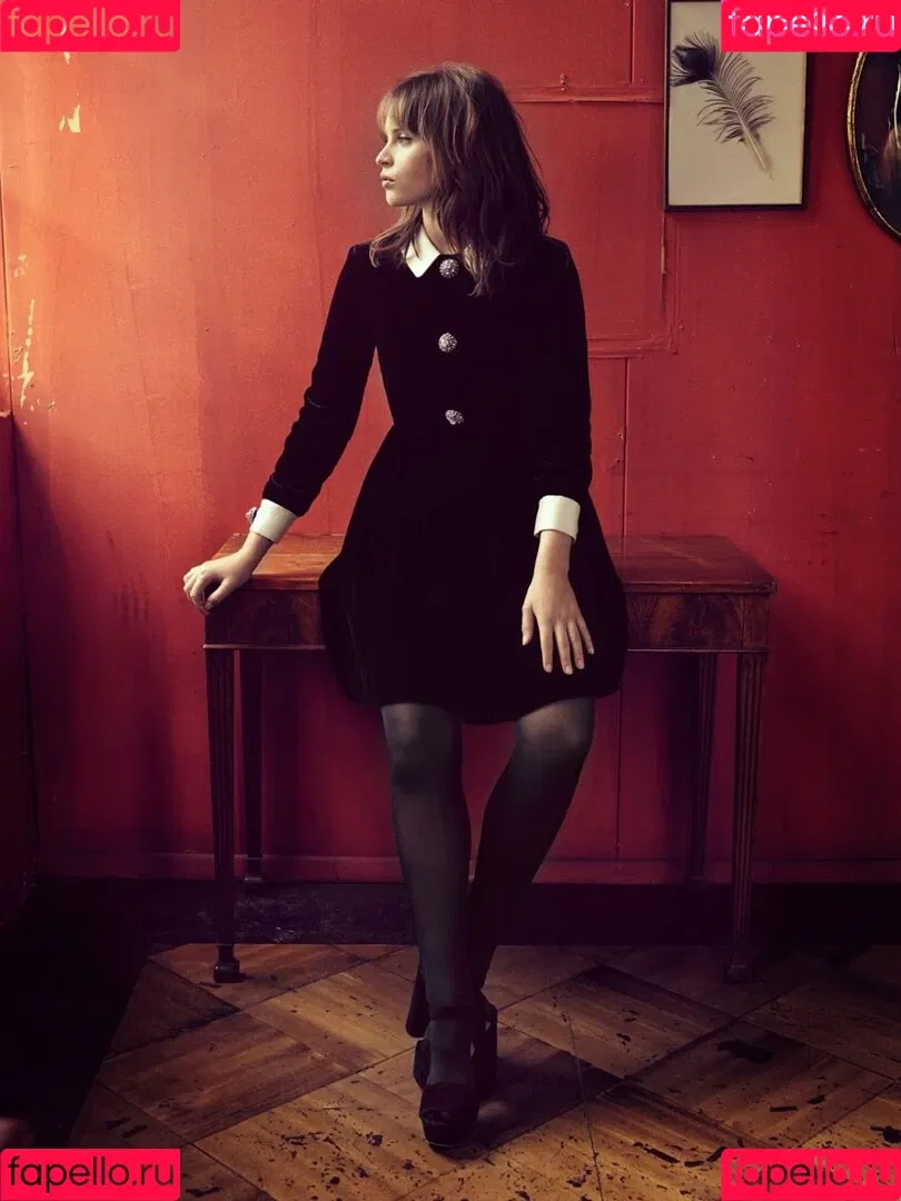 Felicity Jones Onlyfans Photo Gallery 