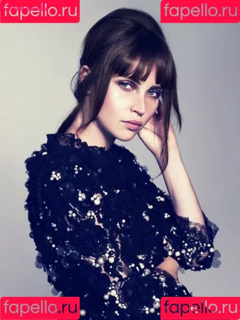 Felicity Jones Onlyfans Photo Gallery 