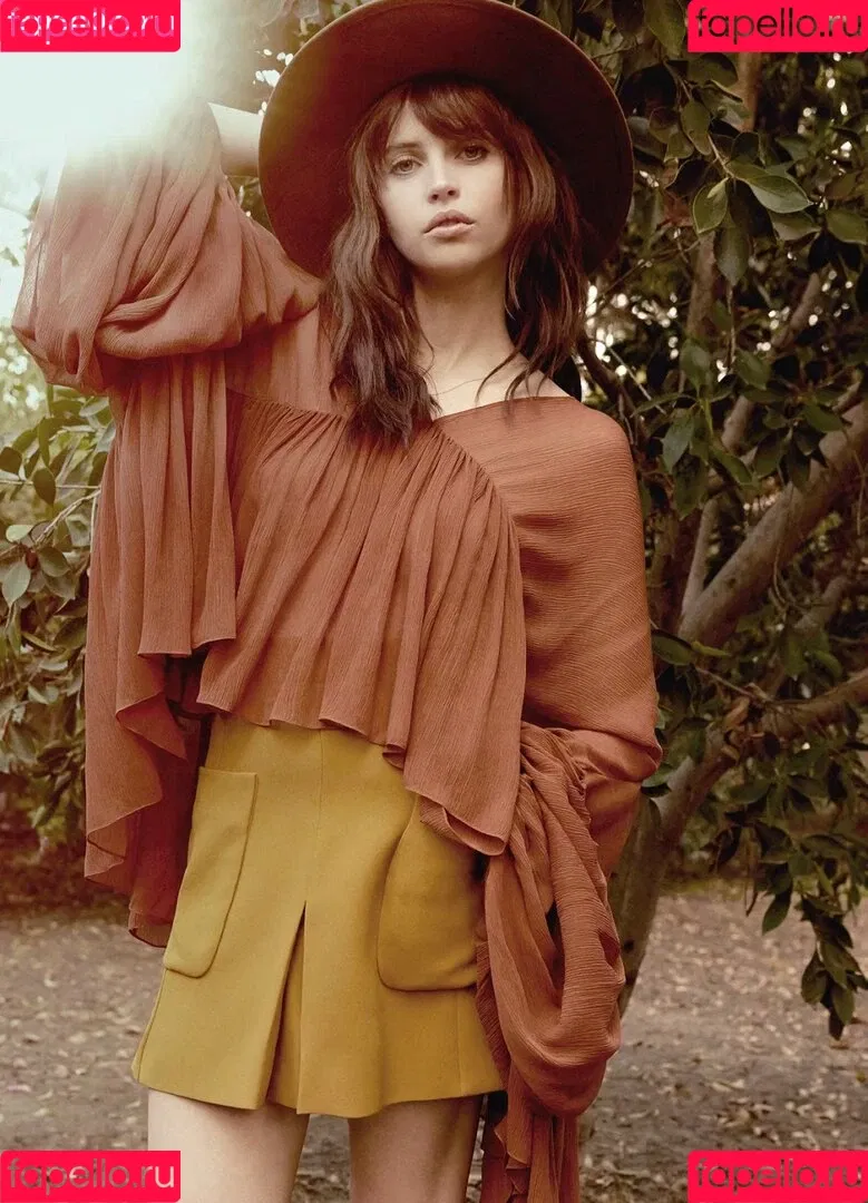 Felicity Jones Onlyfans Photo Gallery 