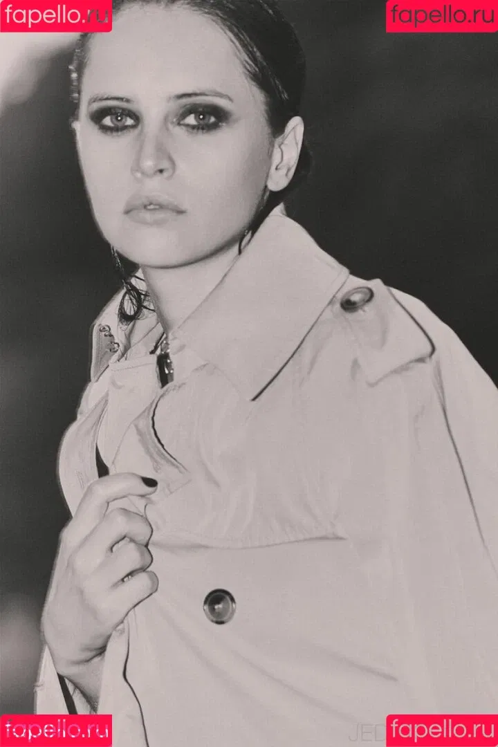 Felicity Jones Onlyfans Photo Gallery 