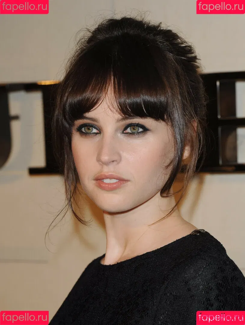 Felicity Jones Onlyfans Photo Gallery 