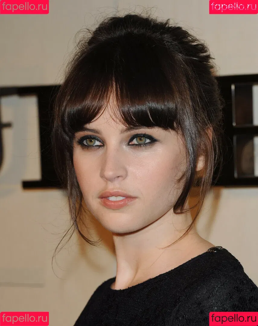 Felicity Jones Onlyfans Photo Gallery 
