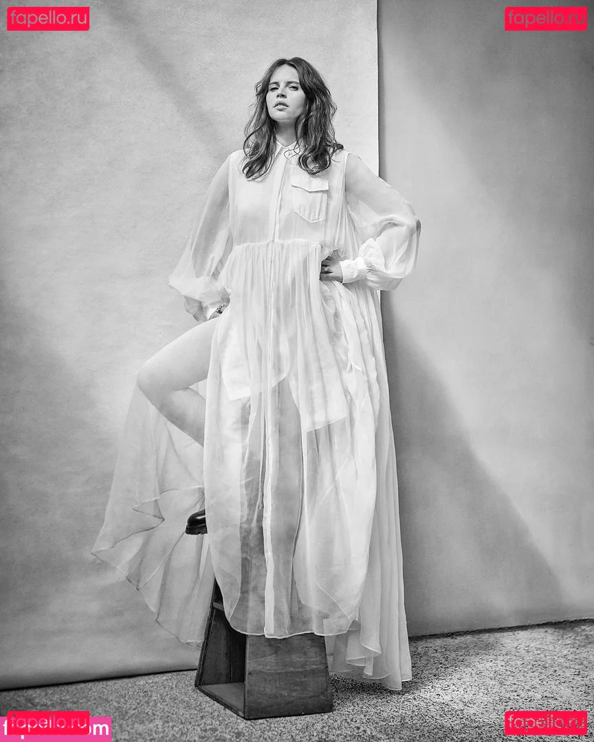 Felicity Jones Onlyfans Photo Gallery 