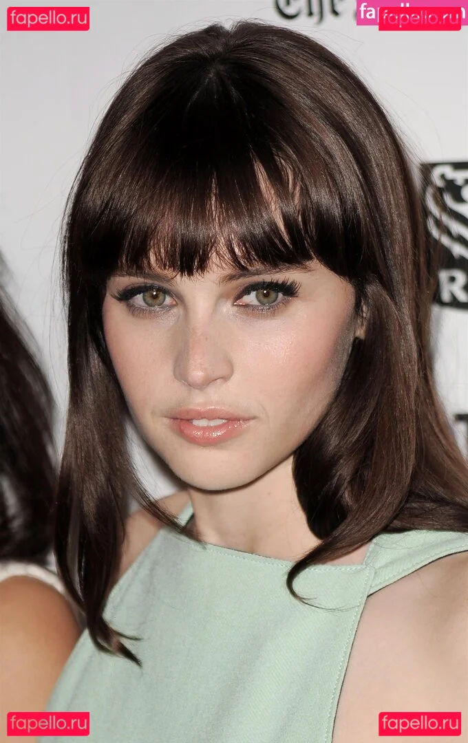 Felicity Jones Onlyfans Photo Gallery 